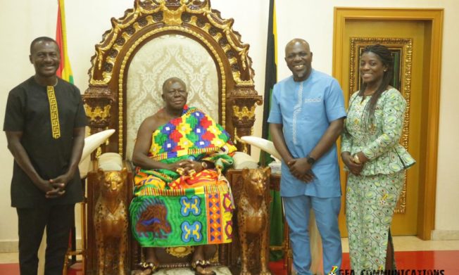 FA Cup Committee pay courtesy call on Otumfuo Osei Tutu II ahead of Grand final